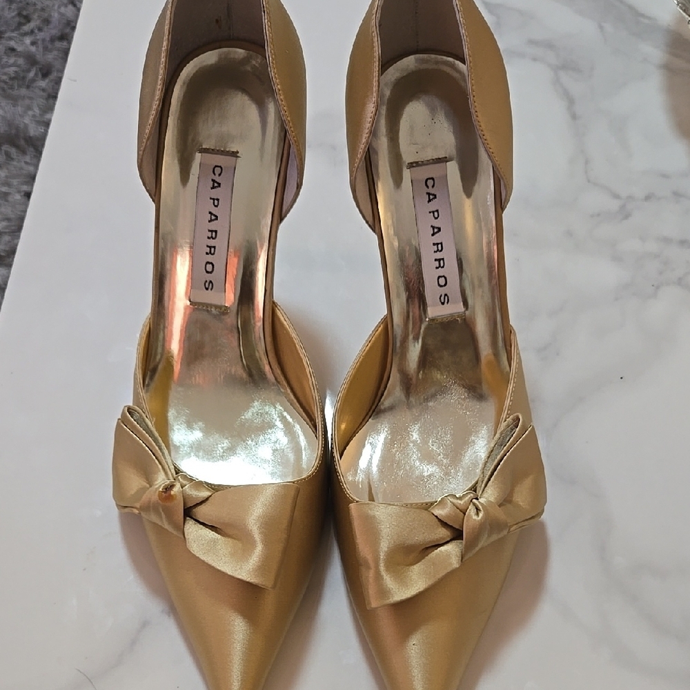 Caparros Gold Women's Shoes